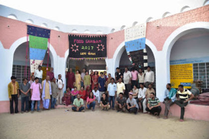 Food Sangam participants with URMUL staff @ Ashish Kothari, low res